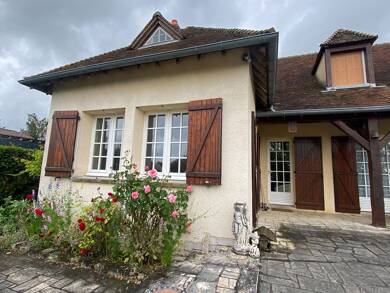 Maison à vendre 399 000 € 8 pièces 5 chambres 182 m² 3 351 m² de terrain La Chapelle la Reine 77760