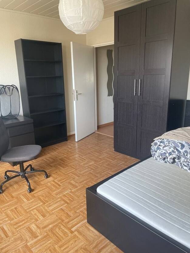 Appartement à louer 1 275 € 3 pièces 3 chambres 74 m² Étage 4/5 Neudorf Est Centre Strasbourg 67100