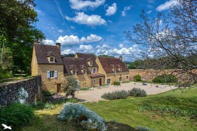 Maison à vendre 813 200 € 9 pièces 4 chambres 327 m² 24 230 m² de terrain Ste Mondane 24370