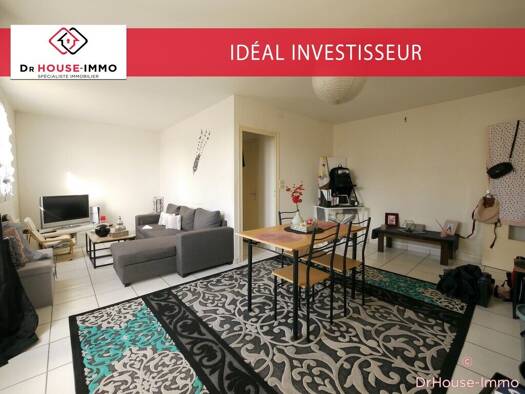 Appartement à vendre 65 400 € 4 pièces 2 chambres 66 m² Étage 4/4 Ecrevolles Troyes 10000