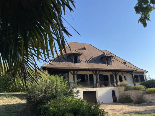 Maison à vendre 399 000 € 8 pièces 5 chambres 260 m² 88 085 m² de terrain Boulazac Isle Manoire 24750