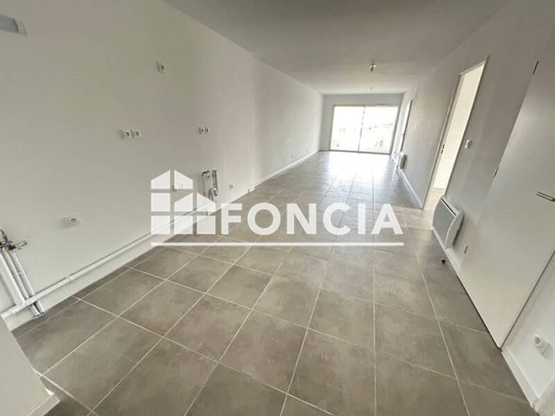 Maison à louer, 84m², MAUGUIO