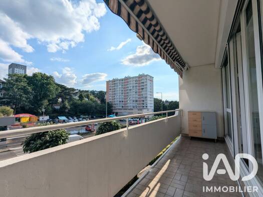 Appartement à vendre 99 900 € 5 pièces 3 chambres 94 m² Étage 2/10 Beaulieu – Montchovet-Marandinière Saint-Étienne 42100