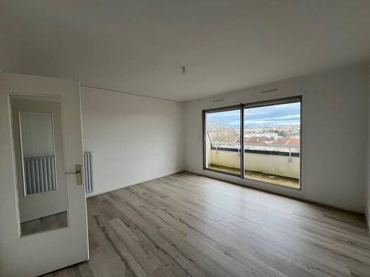 Appartement à louer 690 € 3 pièces 2 chambres 70,2 m² 3ème étage Limoges Sud-Portes Férées Limoges 87000