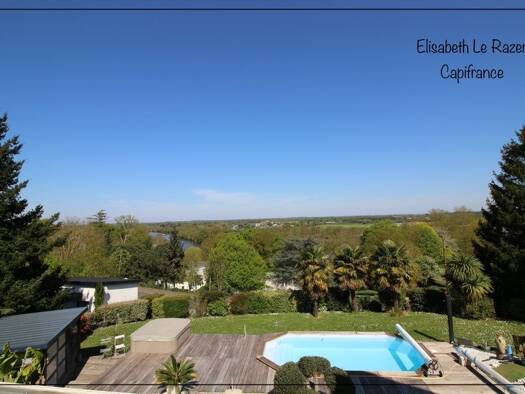 Maison à vendre 979 400 € 8 pièces 5 chambres 255 m² 3 131 m² de terrain Juigne Montreuil-Juigné 49460