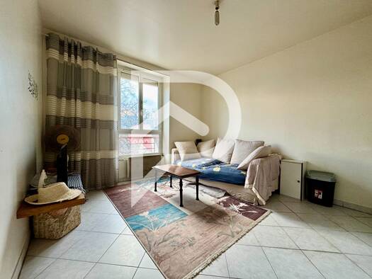 Appartement à vendre 74 500 € 2 pièces 1 chambre 26 m² Étage 1/3 Centre Essonnes-Robinson Corbeil Essonnes 91100