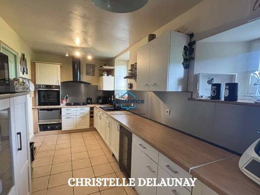 Ferme à vendre 153 000 € 5 pièces 3 chambres 110 m² 895 m² de terrain La Pallu 53140