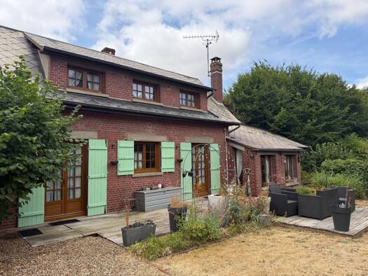 Maison à vendre 279 000 € 7 pièces 5 chambres 170 m² 1 361 m² de terrain Esches 60110