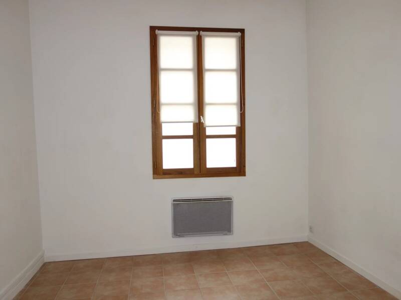 Maison à louer, 55m², UZES