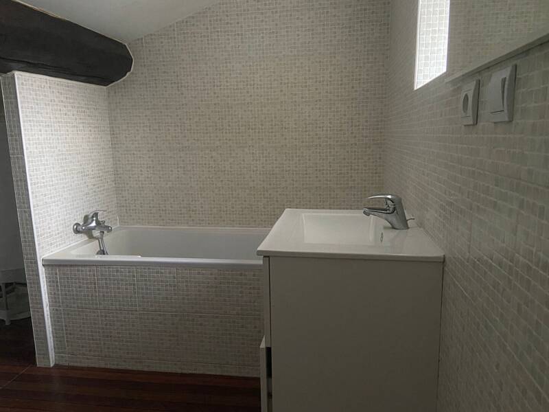 Maison à louer, 40m², PONT EVEQUE