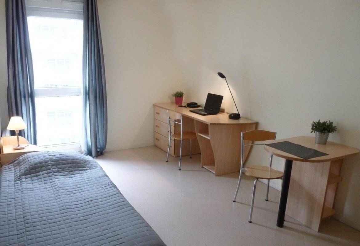 Maison à louer, 18m², COURBEVOIE