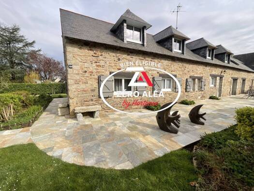 Maison en viager Bouquet 77 000 € 7 pièces 6 chambres 210 m² Cléguer 56620