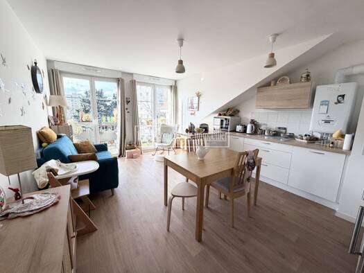 Appartement à vendre 229 000 € 3 pièces 2 chambres 66 m² Étage 2/2 Savigny-sur-Orge 91600