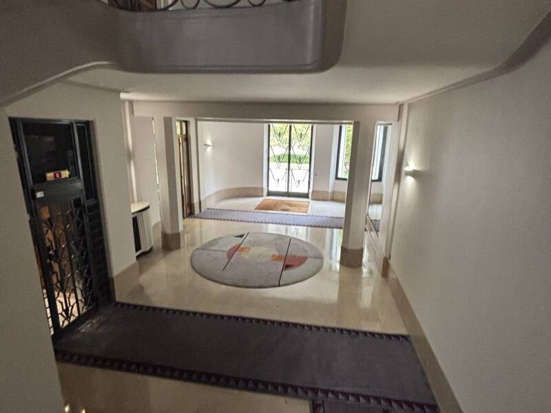 Maison à louer, 360m², PARIS 16E