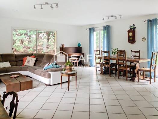 Villa à vendre 630 000 € 6 pièces 4 chambres 135 m² 1 800 m² de terrain La Tour-de-Salvagny 69890