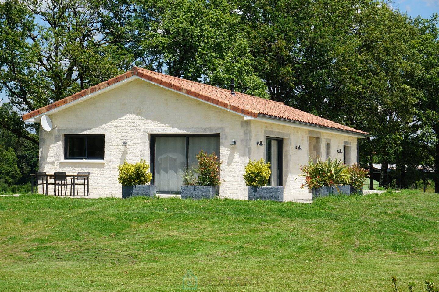 Maison à vendre, 220m², SAINT MARTIN DE FRESSENGEAS