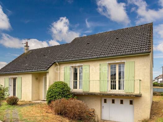 Maison à vendre 185 500 € 5 pièces 3 chambres 92 m² 757 m² de terrain Les Ruisseaux Allonnes 72700