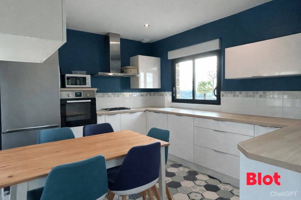 Maison à vendre, 190m², MEZIERES SUR COUESNON