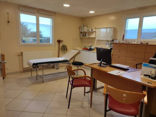 Maison de plain-pied à vendre 241 500 € 5 pièces 118,2 m² 900 m² de terrain Bobital 22100