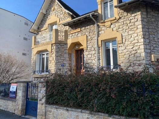 Maison de ville à vendre 198 000 € 9 pièces 3 chambres 150 m² 220 m² de terrain Arsonval Brive-la-Gaillarde 19100