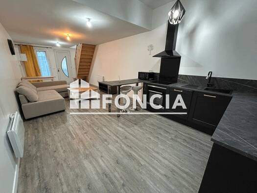 Duplex à louer 820 € 2 pièces 1 chambre 51 m² RDC Nord Ouest Champagne-sur-Seine 77430