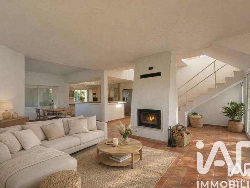 Maison à vendre, 215m², ROQUEFORT LES PINS