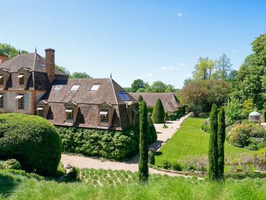 Maison à vendre 3 450 000 € 15 pièces 7 chambres 580 m² Maintenon 28130