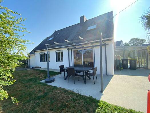 Maison à vendre 320 250 € 5 pièces 4 chambres 119,35 m² 1 328 m² de terrain Ouest Pluvigner 56330