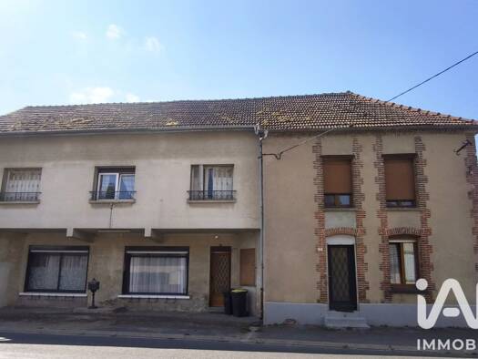 Maison de plain-pied à vendre 212 000 € 8 pièces 4 chambres 266 m² 439 m² de terrain Broussy-le-Grand 51230