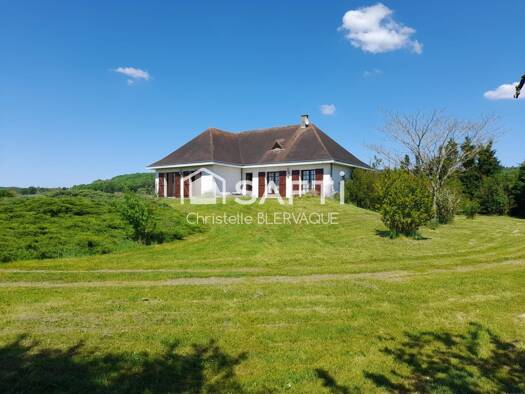 Maison à vendre 149 000 € 7 pièces 4 chambres 125 m² 5 380 m² de terrain Chambon 37290