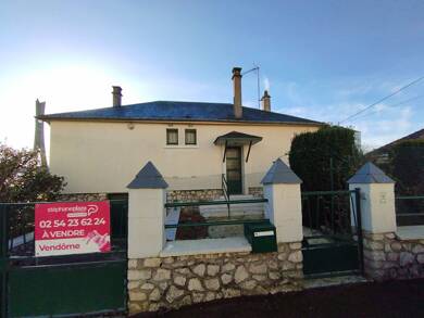 Maison à vendre 129 760 € 3 pièces 2 chambres 65 m² 548 m² de terrain Vendome 41100