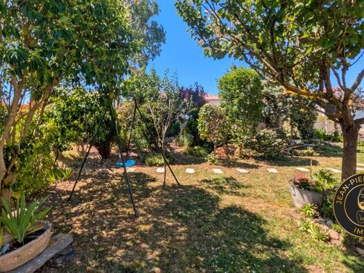 Maison de plain-pied à vendre 229 000 € 4 pièces 2 chambres 86 m² 574 m² de terrain Mazères 09270