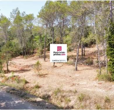 Terrain viabilisé à vendre 318 000 € 5 100 m² de terrain Saint-Paul-en-Forêt 83440