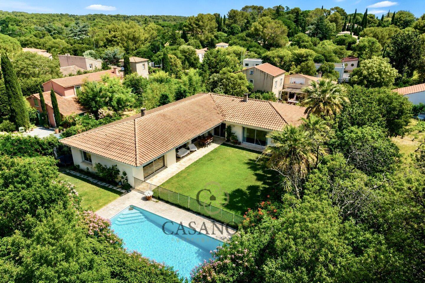 Maison — 1