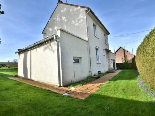 Maison à vendre 160 500 € 4 pièces 3 chambres 80,9 m² 2 106 m² de terrain Halloy-lès-Pernois 80670