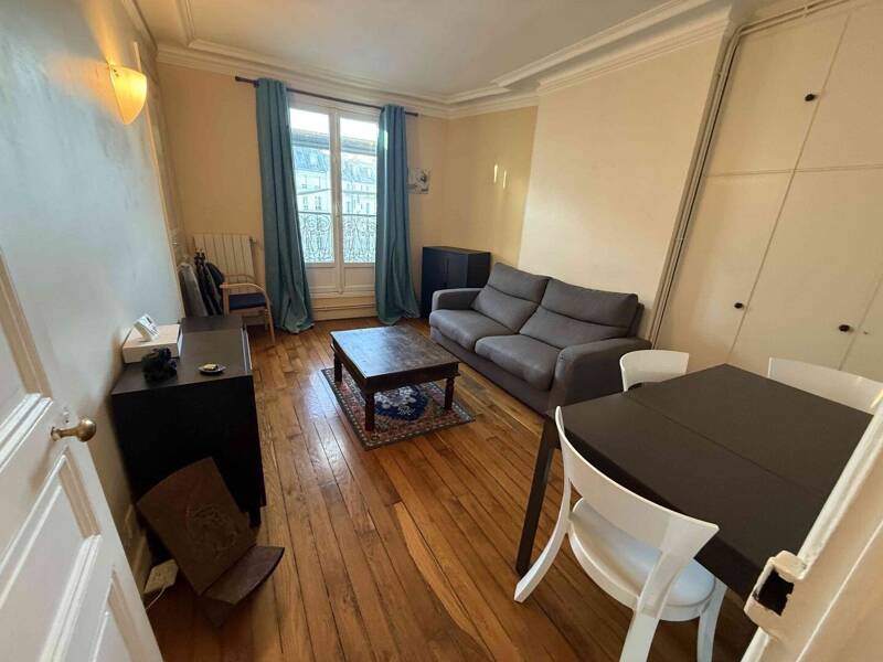 Maison à louer, 40m², PARIS 18E