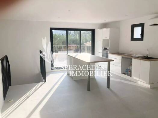 Appartement à vendre - Première occupation 325 000 € 3 pièces 2 chambres 64,9 m² 1er étage Spéracèdes 06530