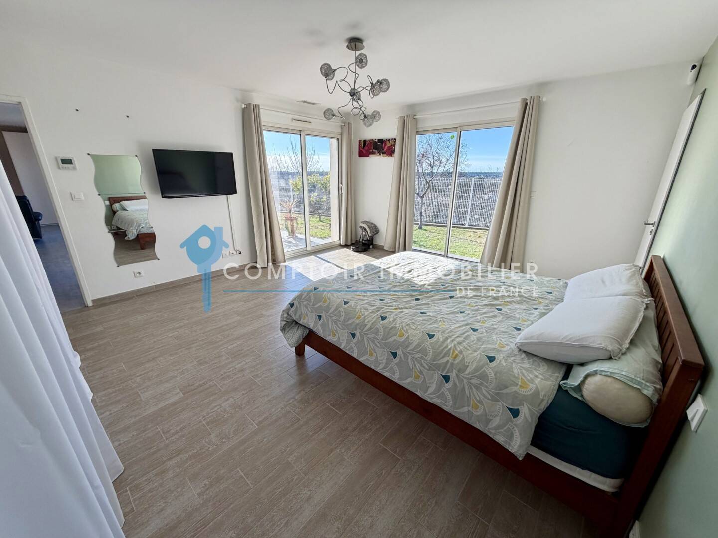 Maison à vendre, 180m², GALLARGUES LE MONTUEUX