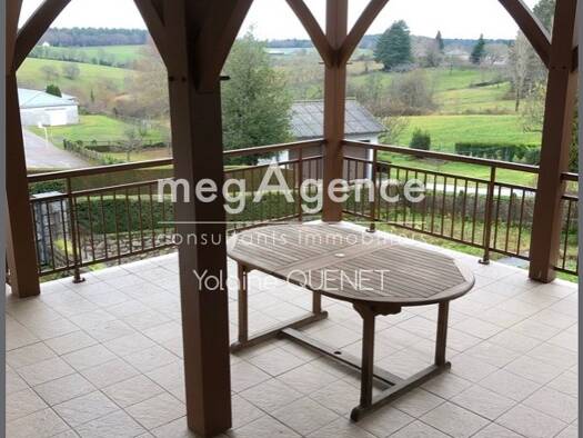 Maison à vendre 149 900 € 5 pièces 4 chambres 155 m² 363 m² de terrain Montsalvy 15120