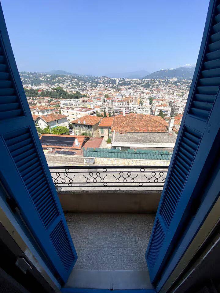 Immeuble de rapport   3 appartements   Vue panoramique ville et — 2