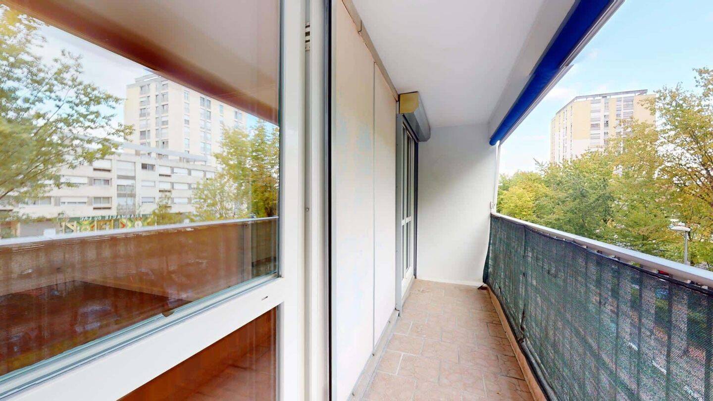 Apartment in Avenue des Champs Perdrix, Dijon for 83 m² with 3 b — 21