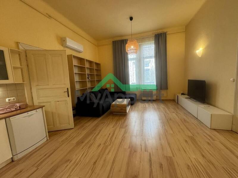 Maison à louer, 44m², PARIS 16E