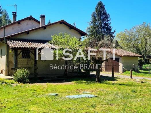 Maison à vendre 137 000 € 6 pièces 3 chambres 130 m² Rochechouart 87600