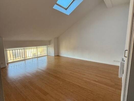 Appartement à louer 590 € 2 pièces 1 chambre 46 m² Étage 4/4 Beaulieu Périgueux 24000