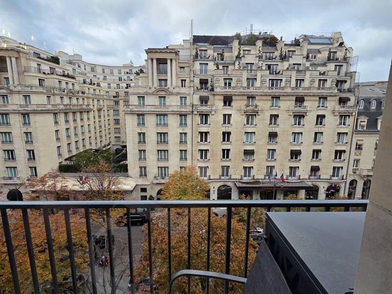 Maison à louer, 92m², PARIS 8E