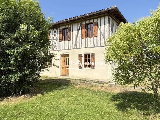 Maison à vendre 344 000 € 7 pièces 4 chambres 179 m² 5 245 m² de terrain Gimont 32200
