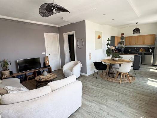 Duplex à vendre 434 000 € 4 pièces 3 chambres 113 m² Étage 1/2 Parme-La Negresse Biarritz 64200