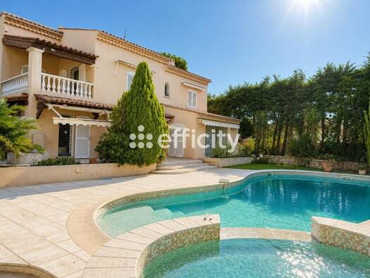 Pavillon à vendre 1 600 000 € 8 pièces 5 chambres 286 m² 1 000 m² de terrain Fontmerle / Estagnol Antibes 06600