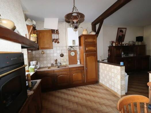 Maison à vendre 46 000 € 3 pièces 2 chambres 65 m² 664 m² de terrain Souvigny 03210