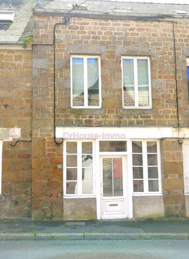 Maison à vendre 43 000 € 4 pièces 2 chambres 64 m² 100 m² de terrain Gorron 53120